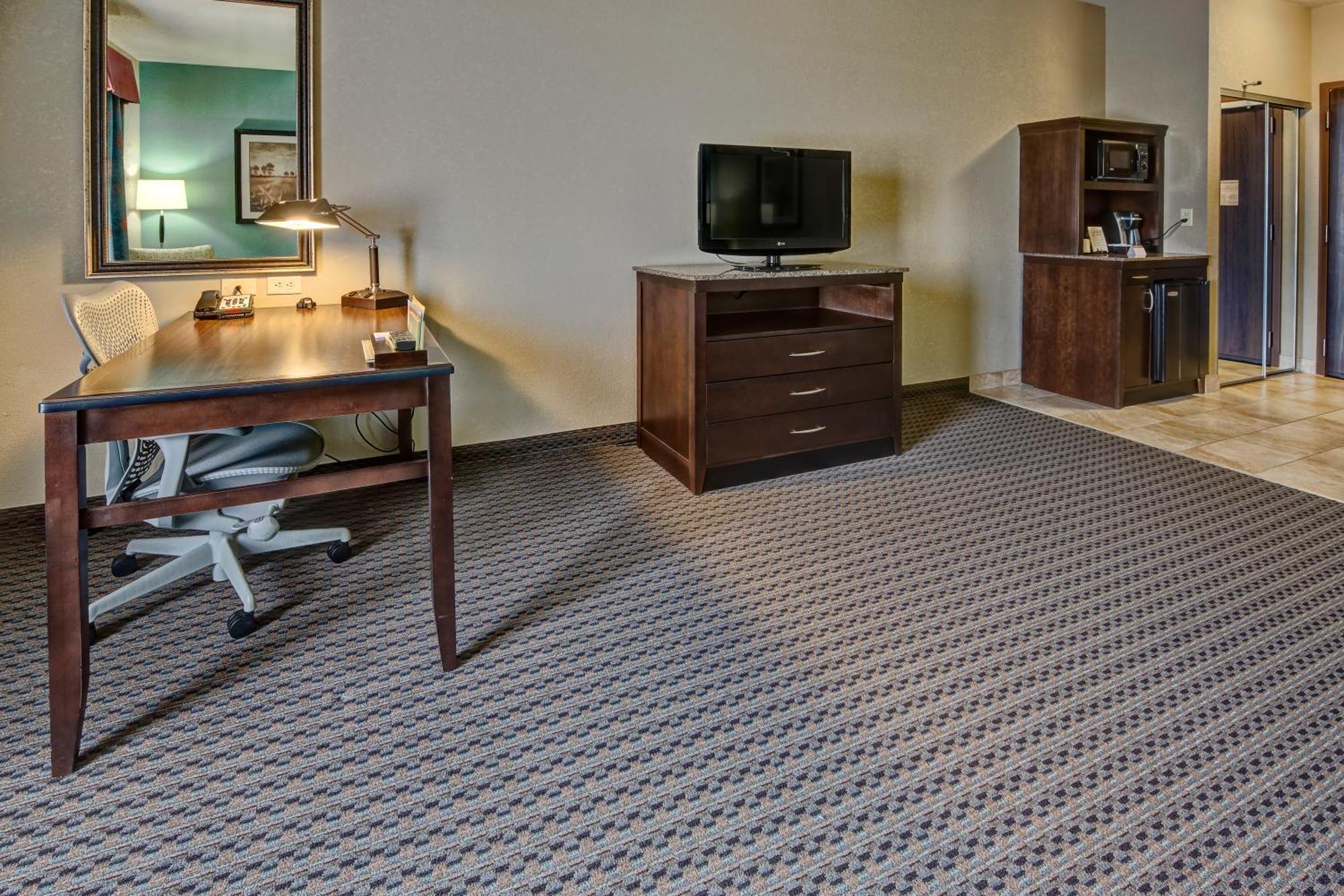 Hilton Garden Inn Midtown Талса Экстерьер фото